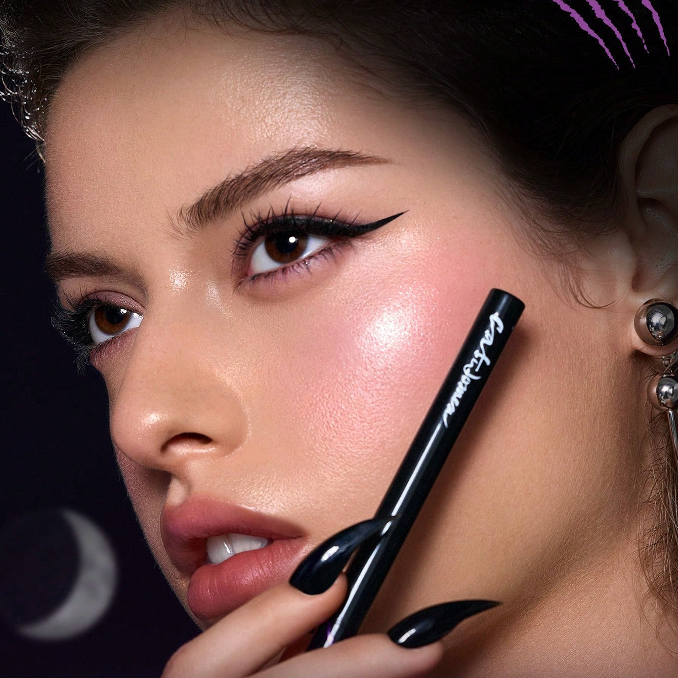 SHEGLAM Catwoman Meow Curved Precision Liquid Eyeliner Pen Black