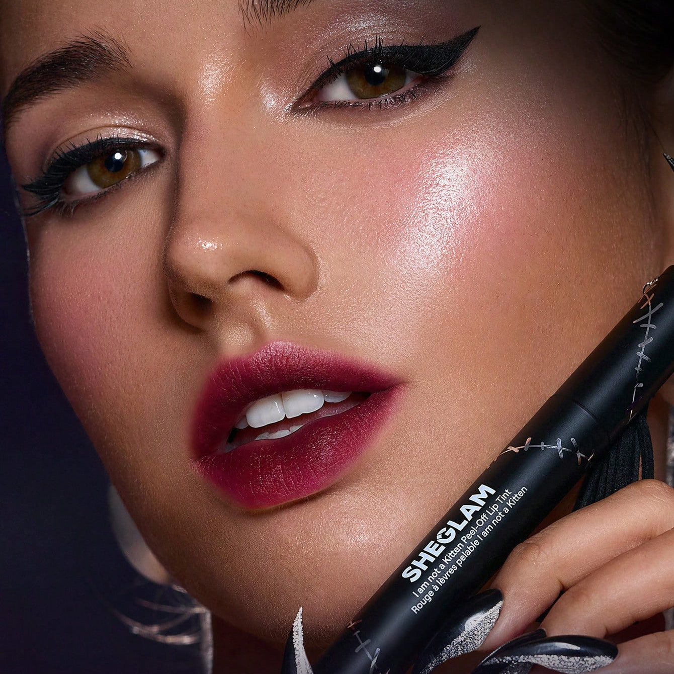 SHEGLAM Catwoman Peel-Off Lip Tint High Stakes Transfer-Proof Precision