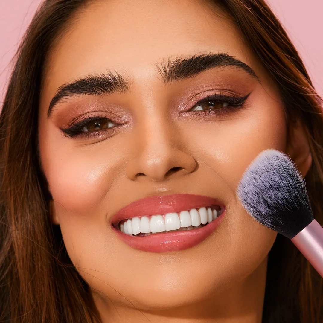 Real Techniques Blush Brush Premium Soft Bristles for Flawless Application